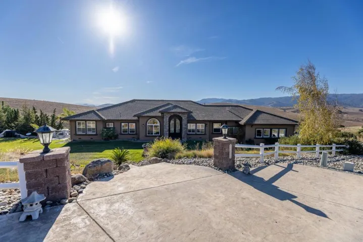 2800 Ty Drive, Hollister, California 95023