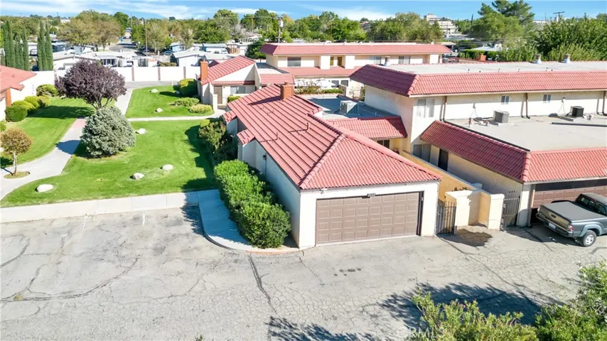 2125 El Domingo Circle, Lancaster, California 93536
