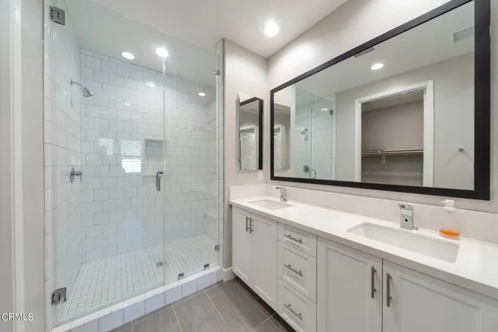 Master Suite Bathroom
