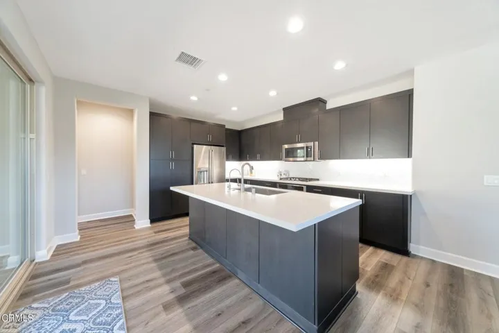 Modern Island Kitchen