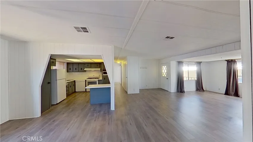 2330 East Avenue J8 Unit 27, Lancaster, California 93535