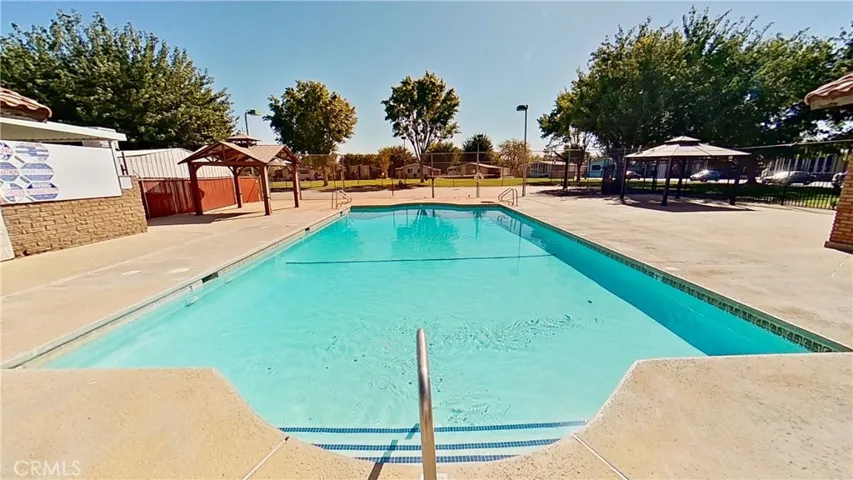 2330 East Avenue J8 Unit 27, Lancaster, California 93535