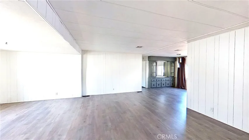 2330 East Avenue J8 Unit 27, Lancaster, California 93535