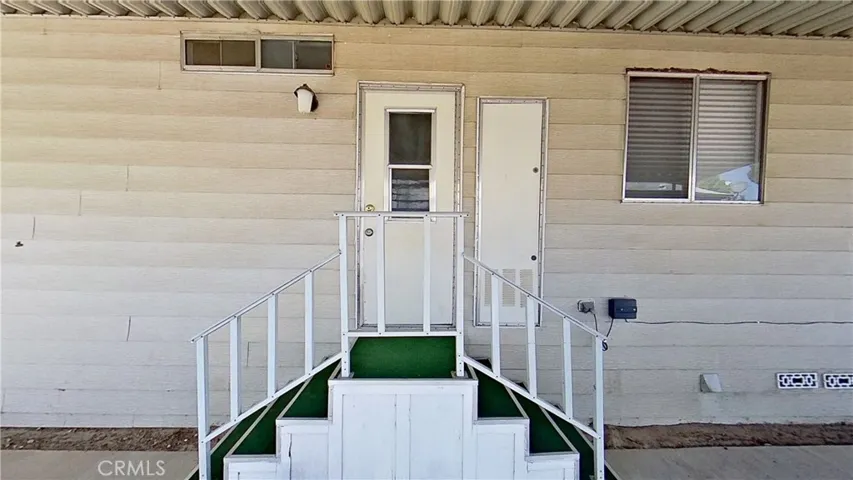 2330 East Avenue J8 Unit 27, Lancaster, California 93535