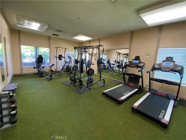 2330 East Avenue J8 Unit 27, Lancaster, California 93535