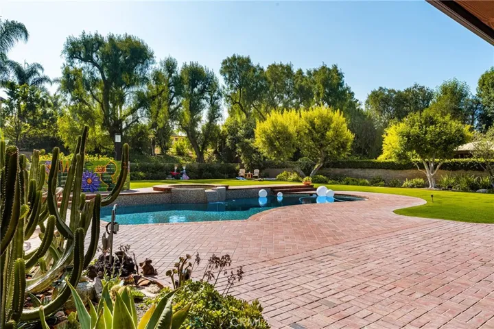 5461 Robin Circle, Yorba Linda, California 92886