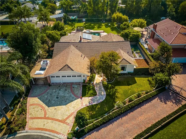 5461 Robin Circle, Yorba Linda, California 92886