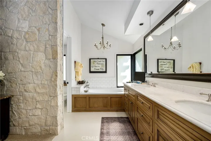 5461 Robin Circle, Yorba Linda, California 92886