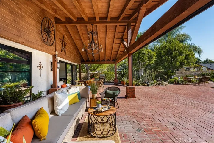 5461 Robin Circle, Yorba Linda, California 92886