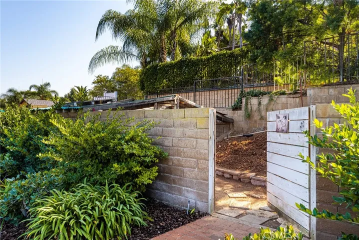5461 Robin Circle, Yorba Linda, California 92886