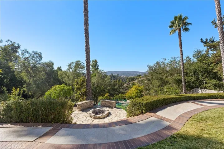 27055 Hidden Trail Road, Laguna Hills, California 92653