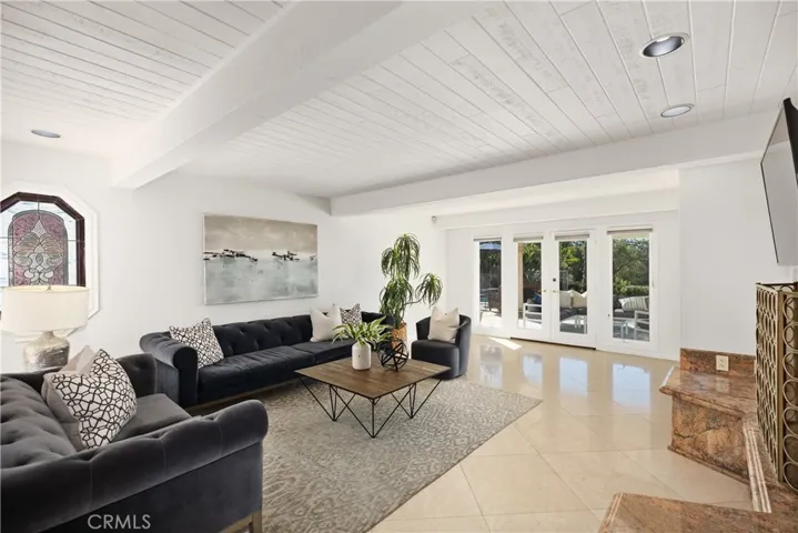 27055 Hidden Trail Road, Laguna Hills, California 92653