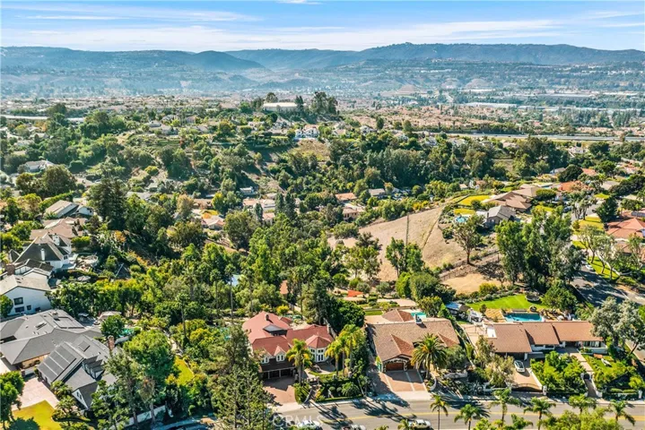27055 Hidden Trail Road, Laguna Hills, California 92653