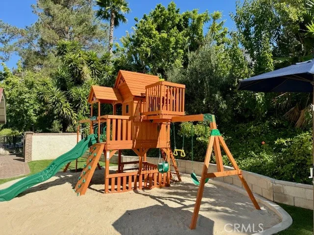 27055 Hidden Trail Road, Laguna Hills, California 92653