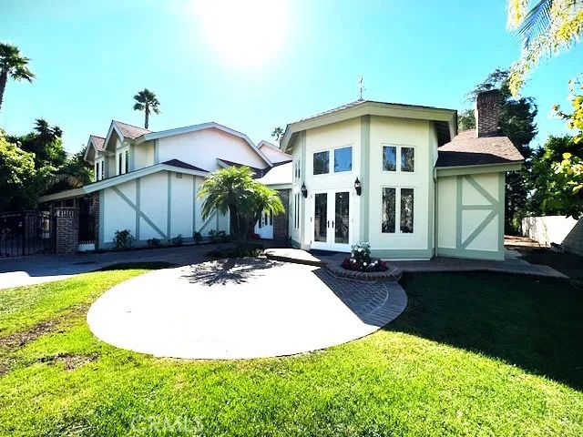 27055 Hidden Trail Road, Laguna Hills, California 92653