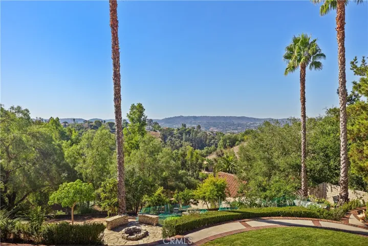 27055 Hidden Trail Road, Laguna Hills, California 92653