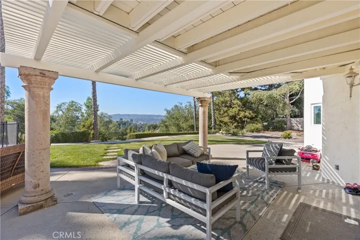 27055 Hidden Trail Road, Laguna Hills, California 92653