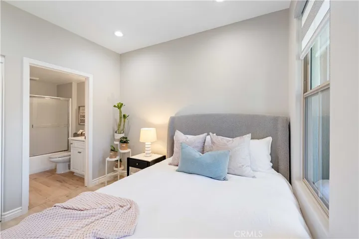 103 Rinaldi, Irvine, California 92620
