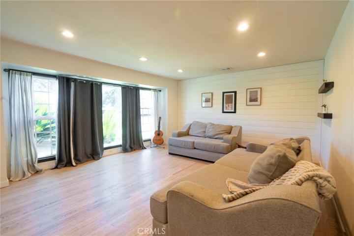 257 Rodeo Road, Glendora, California 91741