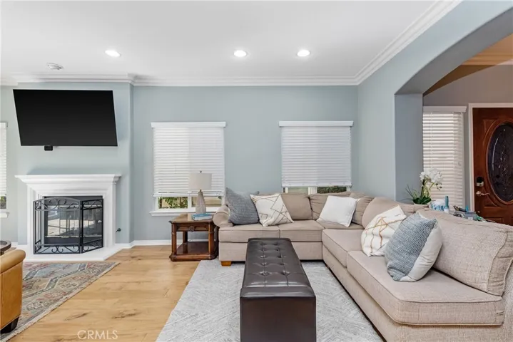 5950 Cypress Point Avenue, Long Beach, California 90808