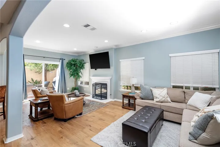 5950 Cypress Point Avenue, Long Beach, California 90808