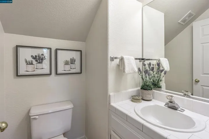 1143 Maggie Ln, Walnut Creek, California 94597