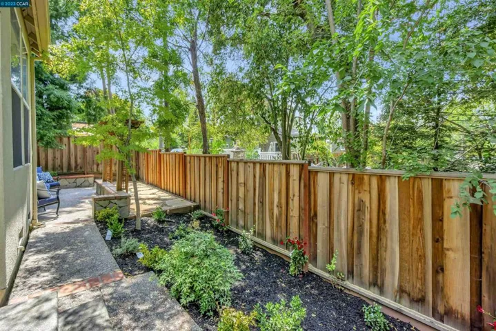 1143 Maggie Ln, Walnut Creek, California 94597