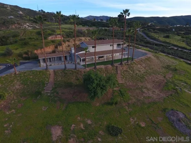 5982 Stallion Oaks Rd, El Cajon, California 92019