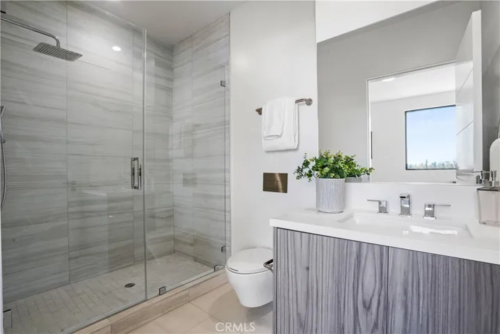 6717 N Galie, Van Nuys, California 91411