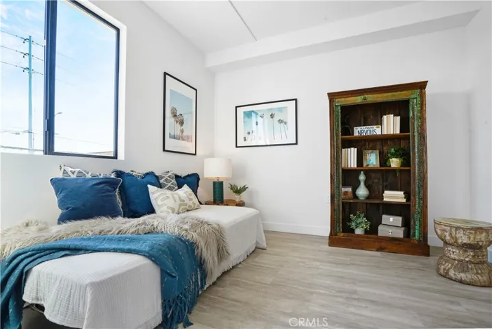 6717 N Galie, Van Nuys, California 91411