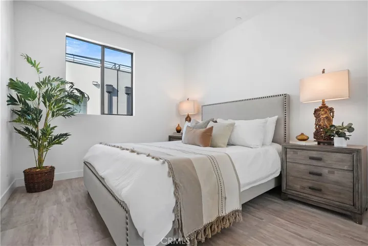 6717 N Galie, Van Nuys, California 91411