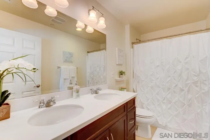 13213 Midnight Star Way, Lakeside, California 92040