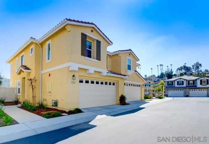 13213 Midnight Star Way, Lakeside, California 92040