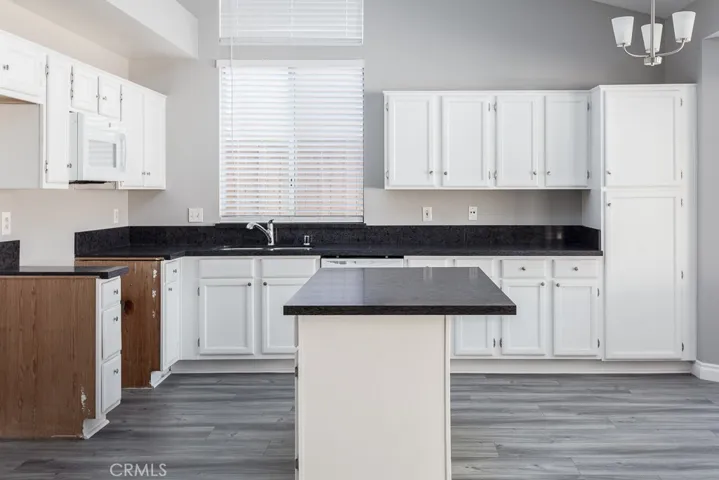 2531 Cloverdale Court, Palmdale, California 93551
