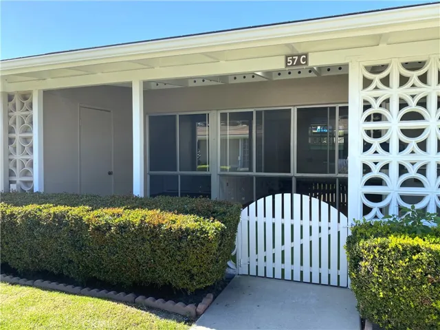 13811 Thunderbird Drive, M1-57c, Seal Beach, California 90740