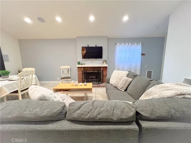 16907 Highfalls Street, Canyon Country, California 91387