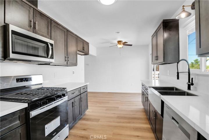 7453 Condalia Avenue, Yucca Valley, California 92284