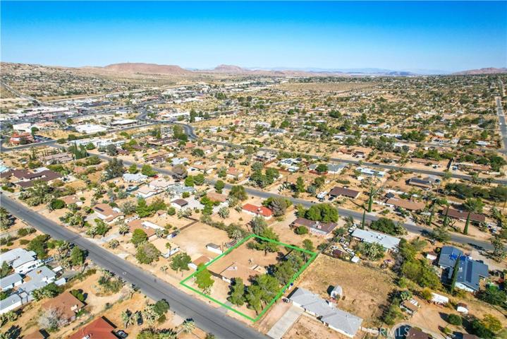 7453 Condalia Avenue, Yucca Valley, California 92284