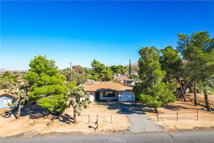 7453 Condalia Avenue, Yucca Valley, California 92284