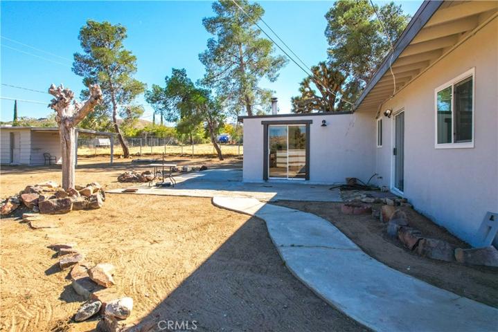 7453 Condalia Avenue, Yucca Valley, California 92284