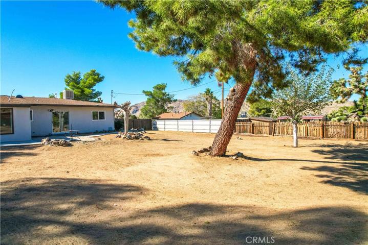 7453 Condalia Avenue, Yucca Valley, California 92284