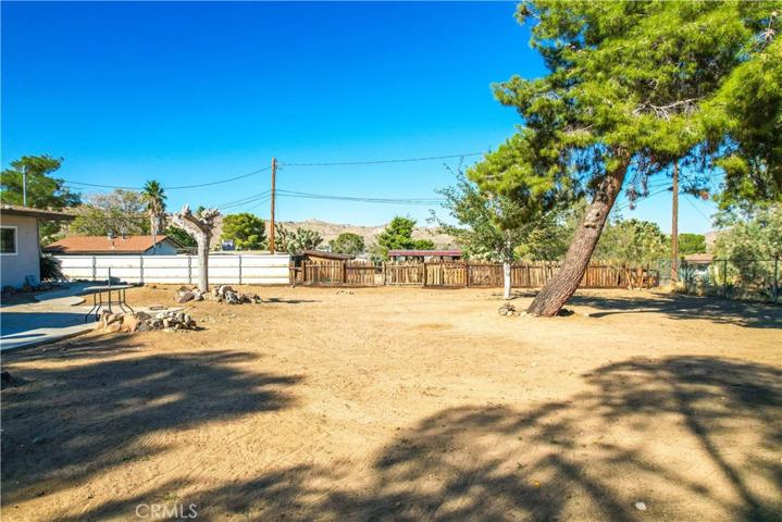 7453 Condalia Avenue, Yucca Valley, California 92284