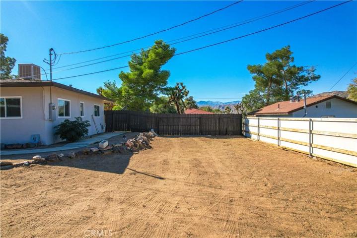 7453 Condalia Avenue, Yucca Valley, California 92284