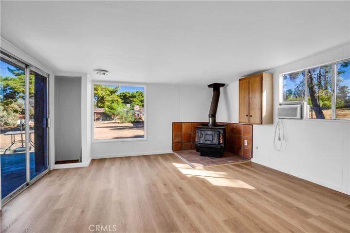7453 Condalia Avenue, Yucca Valley, California 92284