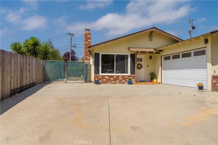 1208 Fernwood Drive, San Luis Obispo, California 93401