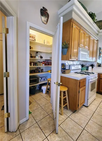 15028 Blue Grass Drive, Helendale, California 92342