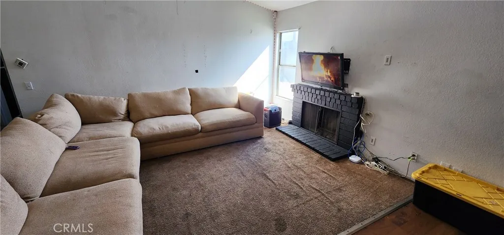 11039 Pemberton Way, Adelanto, California 92301