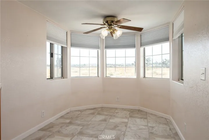 9203 Hollister Road, Phelan, California 92371