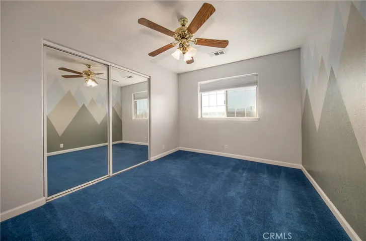 9203 Hollister Road, Phelan, California 92371