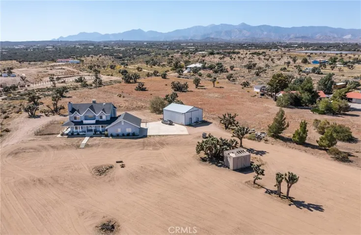 9203 Hollister Road, Phelan, California 92371
